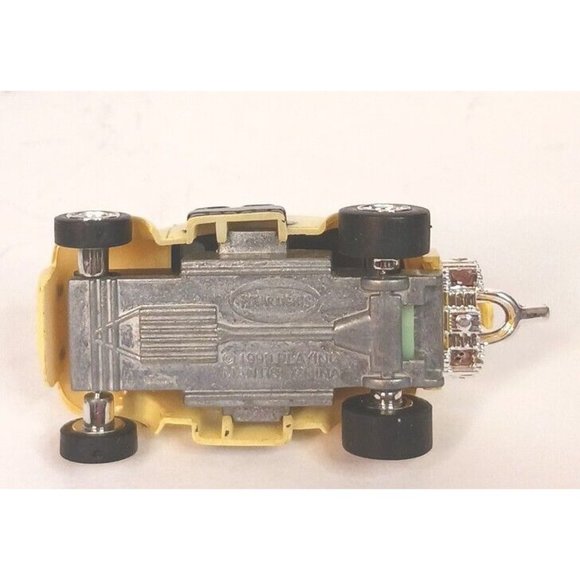 Polar Lights Volkswagon VW Beetle Baja Vintage Pull Back Tested Yellow - Picture 7 of 9